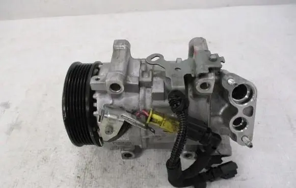 Peugeot 208 II Air conditioning (A/C) compressor (pump) 9834730080