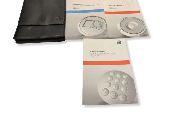 Volkswagen PASSAT B7 User manual 