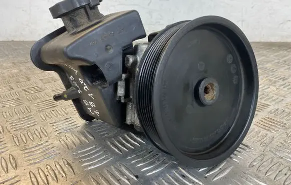 Mercedes-Benz C W203 Power steering pump 7691332130