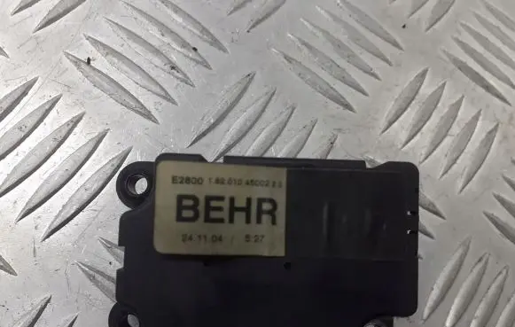 Peugeot 307 A/C air flow flap actuator/motor 