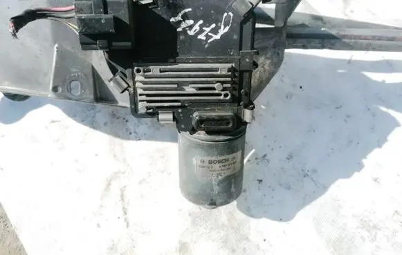 Renault Espace - Grand espace IV Wiper motor 0390241805