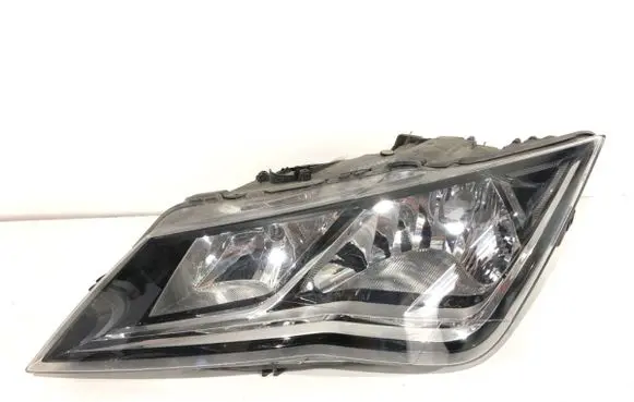 Seat Leon (5F) Headlight/headlamp 5F1941015B