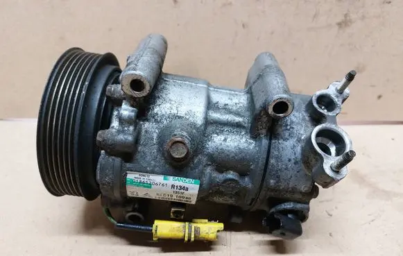 Citroen C4 I Air conditioning (A/C) compressor (pump) 9651910980