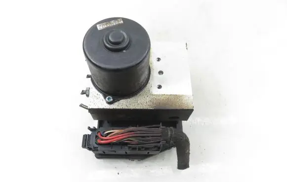 Mercedes-Benz C W203 ABS Pump 10094715133 A2035451632