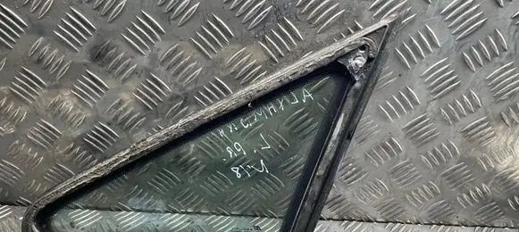 Seat Alhambra (Mk1) Front triangle window/glass 43R001100 DOT249AS2M24