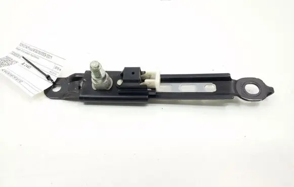 Toyota Prius (XW30) Seat belt height adjuster 7320053010