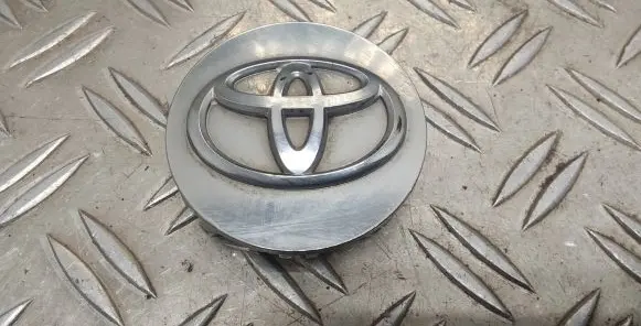 Toyota Auris E180 Original wheel cap