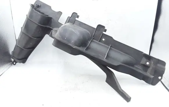 Hyundai Tucson JM Intercooler air guide/duct channel 291352E000