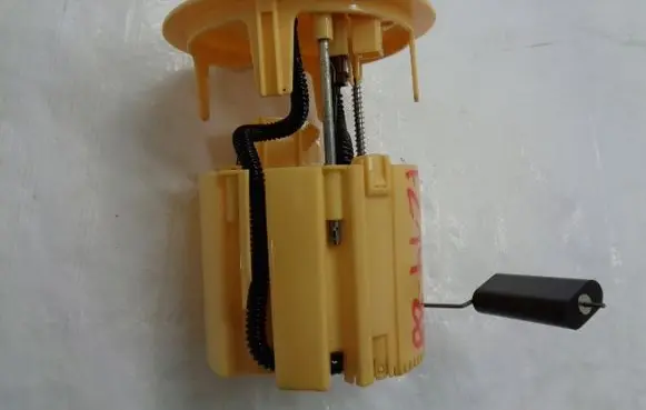 Citroen C4 II Picasso In-tank fuel pump 9674722680