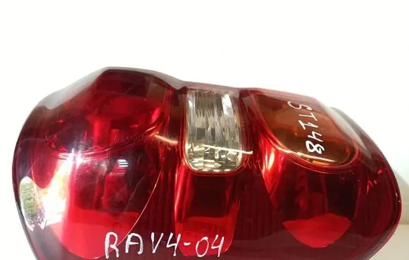 Toyota RAV 4 (XA20) Rear/tail lights