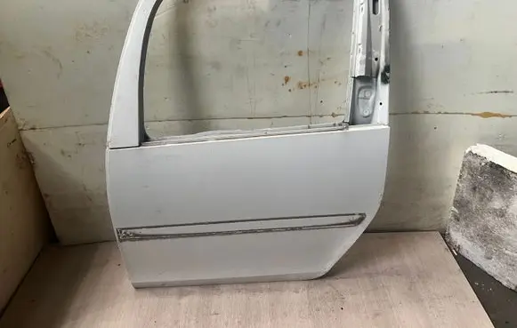 Skoda Praktik (5J8) Rear door 5J7833055