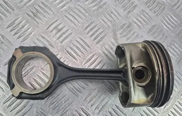 Mercedes-Benz E W212 Piston with connecting rod 92L88 23170