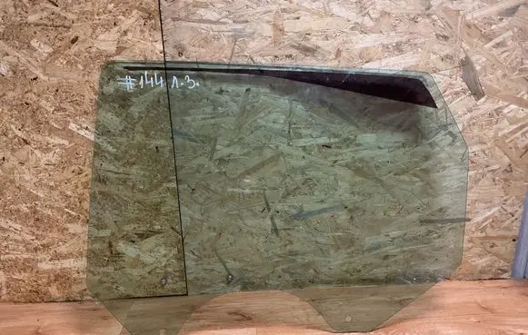 Dodge Journey Rear door window glass 43R004725 NQM2190T