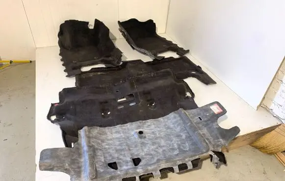 Dodge Durango III Interior carpet 255267