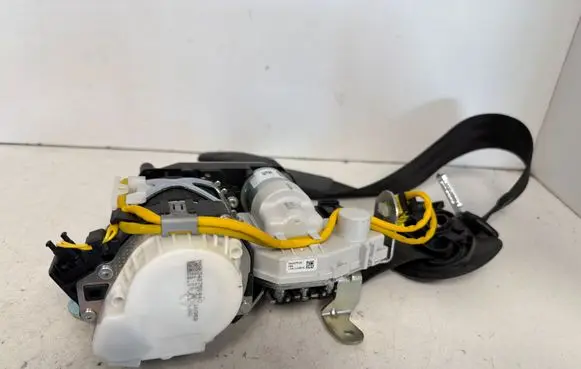 Audi A6 S6 C7 4G Front seatbelt 4G8857706E