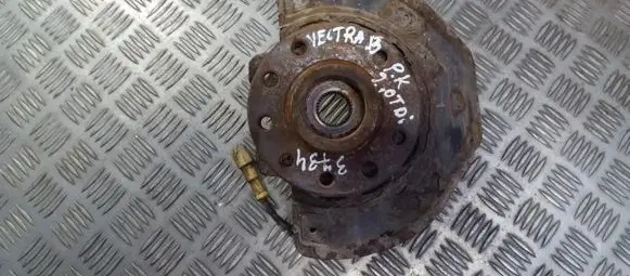 Opel Vectra B Front wheel hub 
