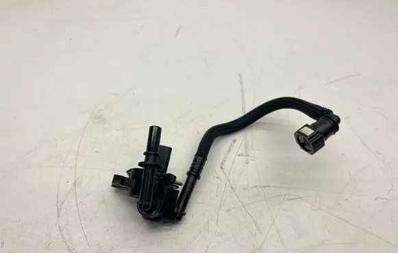 Peugeot 308 Fuel pressure sensor 81CP3801