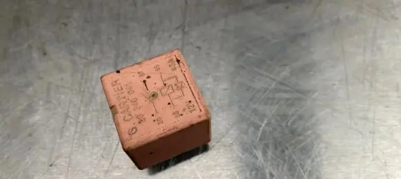 Renault Kangoo I Other relay 8200308271
