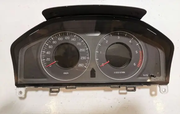 Speedometer (instrument cluster)
