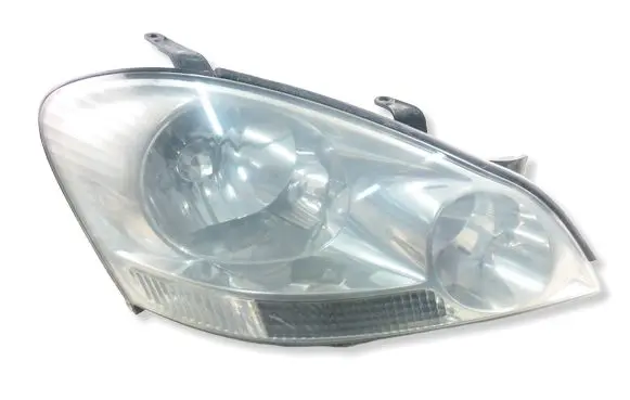 Toyota Avensis T220 Headlight/headlamp 