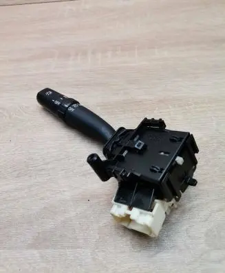 Toyota Avensis T250 Indicator stalk 8414005110