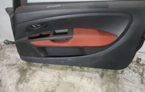 Fiat Punto (188) Front door card panel trim