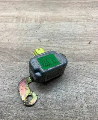 Mazda 3 I Airbag deployment crash/impact sensor C10057KD03