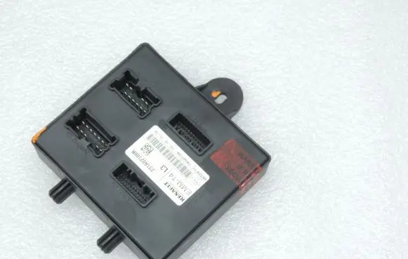Opel Vivaro Air suspension control unit module (rear) 231A02188R 93460490