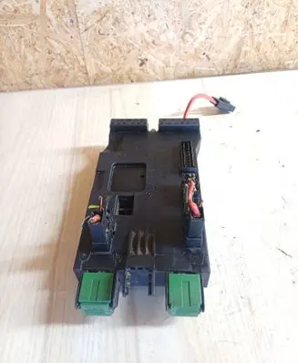 Mercedes-Benz Vito Viano W638 Fuse module 0005400650 08501002
