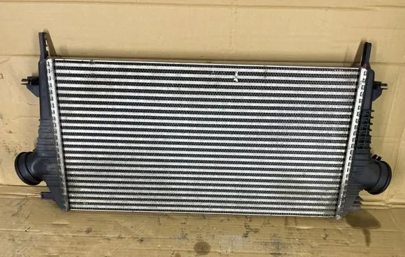 Opel Insignia A Intercooler radiator 13241751