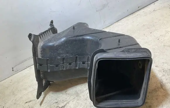 Mercedes-Benz Sprinter W906 Air intake duct part A9108302801