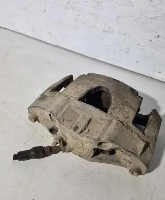 Volvo XC90 Front brake caliper