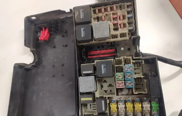 Ford Focus C-MAX Fuse module 3M5T14A067BC 518804109