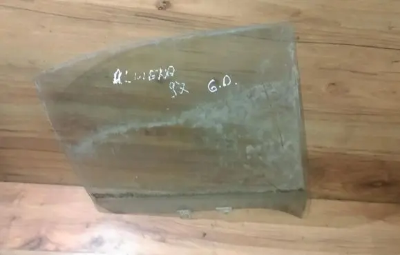 Nissan Almera Rear door window glass
