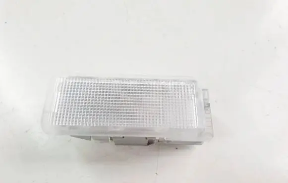 Peugeot 508 Rear seat light