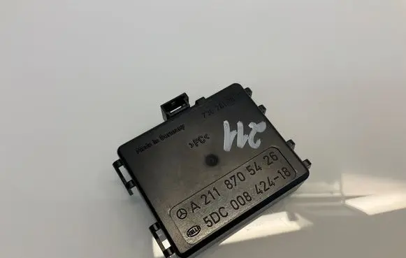 Mercedes-Benz E W211 Rain sensor A2118705426 73628118 5DC00842418