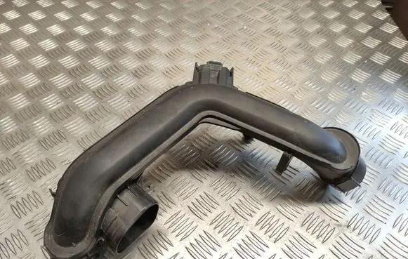 Volkswagen T-Roc Intercooler hose/pipe 04C145673 04C145673B