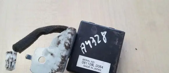 Toyota RAV 4 (XA30) Window wiper relay 0819248810