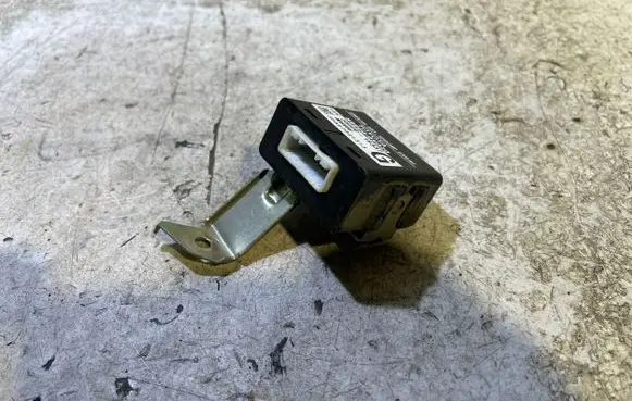 Toyota Avensis T270 Light module LCM 8996005020 3560016337 39A97021313