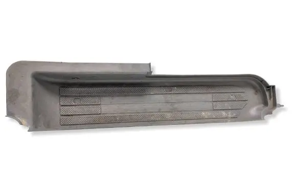 Mercedes-Benz Vito Viano W639 Front sill trim cover P0099418