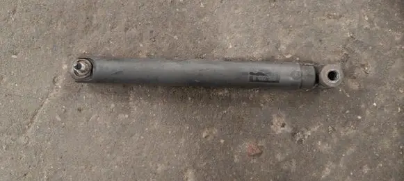 BMW X5 E53 Tailgate/trunk strut/damper 8402195