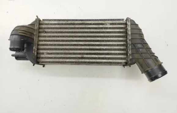 Citroen DS5 Intercooler radiator 9674720580