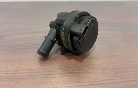 Mercedes-Benz A W176 Electric auxiliary coolant/water pump 0392023206 A0005000686
