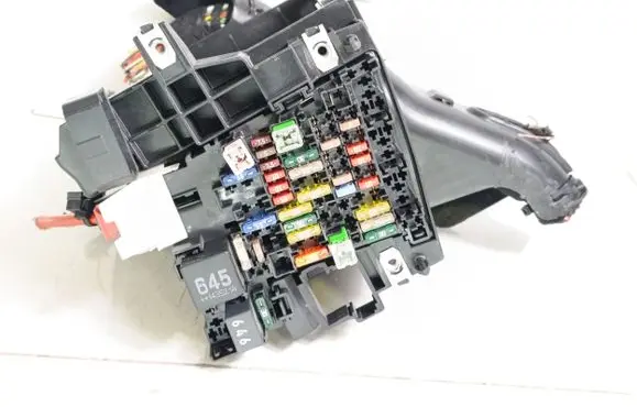 Volkswagen Golf VII Fuse box set 5Q0937086AA