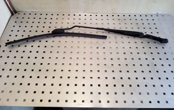 Audi A3 S3 8L Front wiper blade arm 1J1955409A