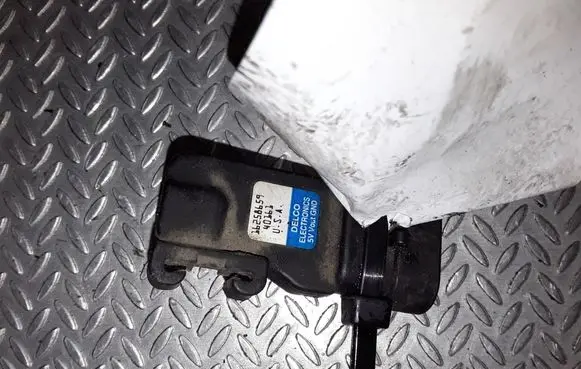 Opel Combo C Air pressure sensor 16258659