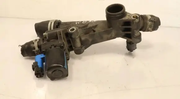 Ford Focus Thermostat housing 