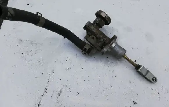 Nissan X-Trail T30 Clutch slave cylinder NOCODE