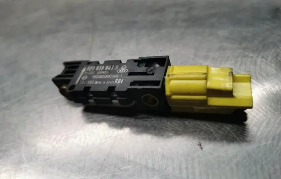 Audi A4 S4 B7 8E 8H Airbag deployment crash/impact sensor 8E0959643B