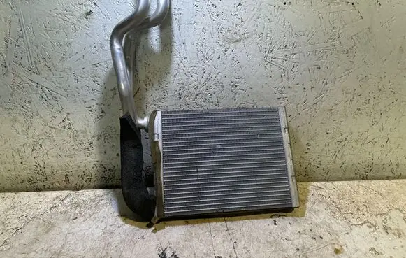Nissan Juke I F15 Coolant radiator